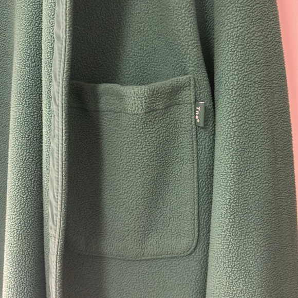 XXS Aritzia Shacket - Picture 2 of 3